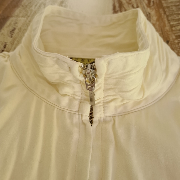 Review Vintage Ivory Long Sleeve Jacket Size 10 - Picture 9 of 14